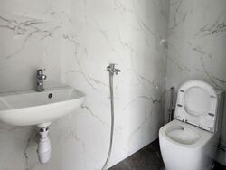 Kew Vale (D16), Terrace #585652931